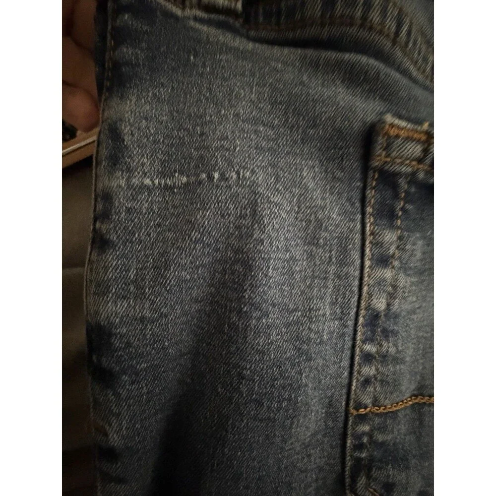 Izod Lot of 2 Men's  Dark Blue & Blue Straight Fit Comfort Stretch Jean 40